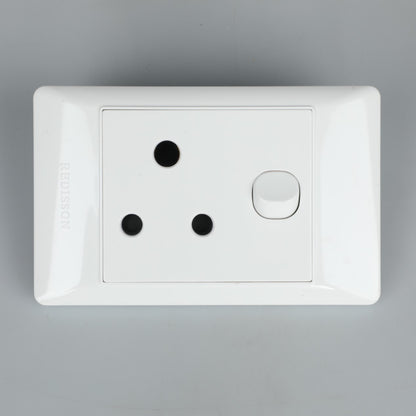 REDISSON  White Wall Switched Socket – Effortless Control and Enduring Quality M-08