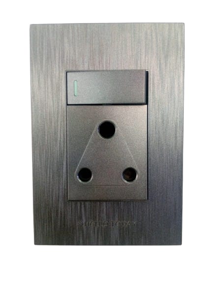 4 x 2 Single Switched Socket Outlet 16A- Vertical S7